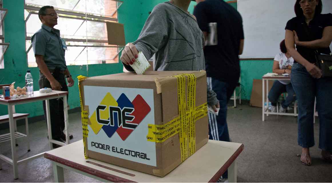 Guardianes del Voto